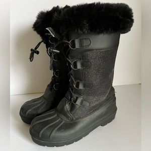 Cat & Jack Girls 4 Thermolite Black Sparkly Constance Faux Fur Winter Boots